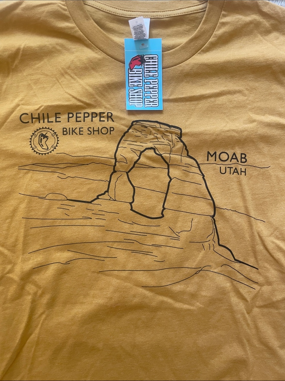 Moab Utah Delicate Arch Graphic Tee
